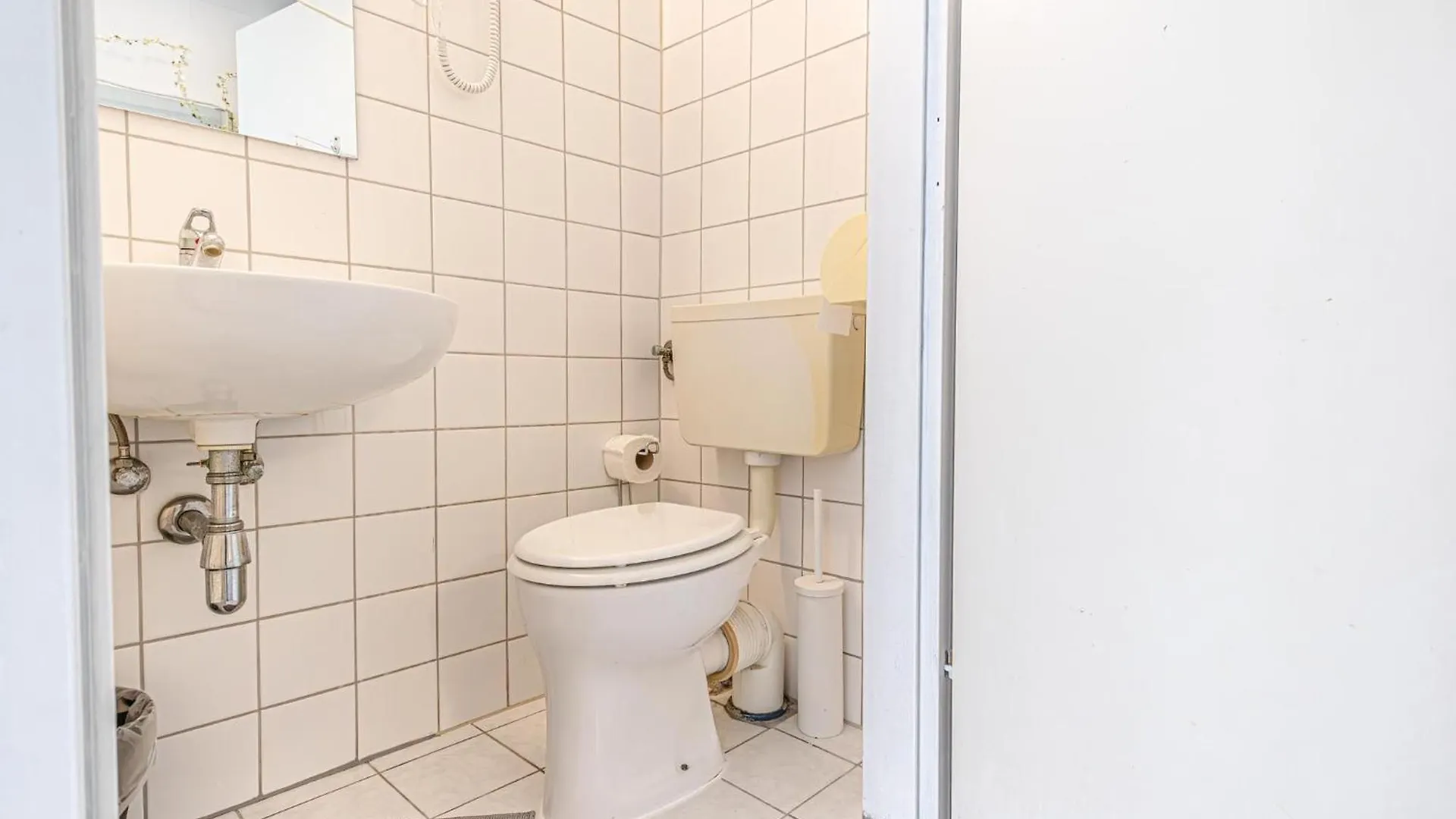 Long-Term Rental In Vienna: Top U3 Location Apartment